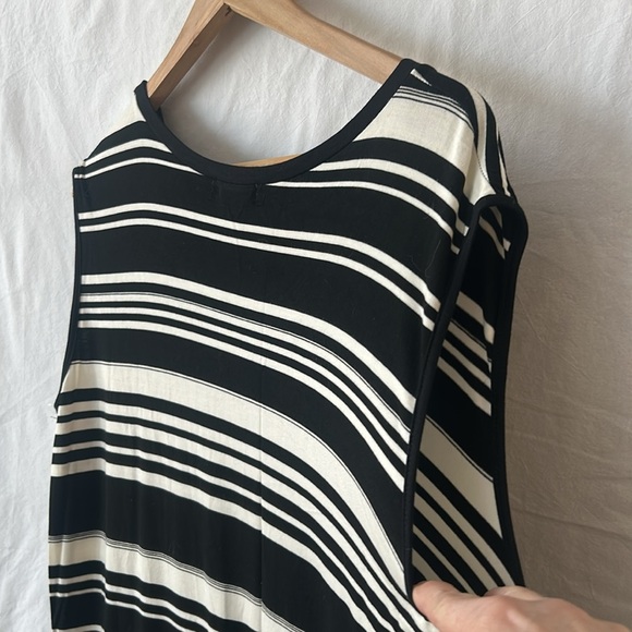 Antistar Black and White Striped Sleeveless Stretchy Maxi Dress Made in Canada - Picture 6 of 13
